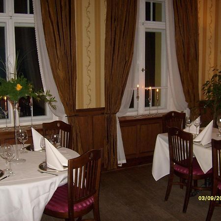 Pensjonat - Restauracja Zolty Domek シュチェチネク エクステリア 写真